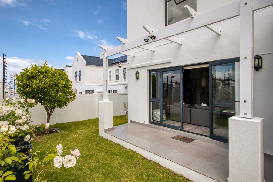 3 Bedroom Property for Sale in Helderberg Village Western Cape